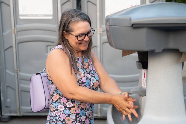 Portable Toilet Options We Offer in Chuluota, FL